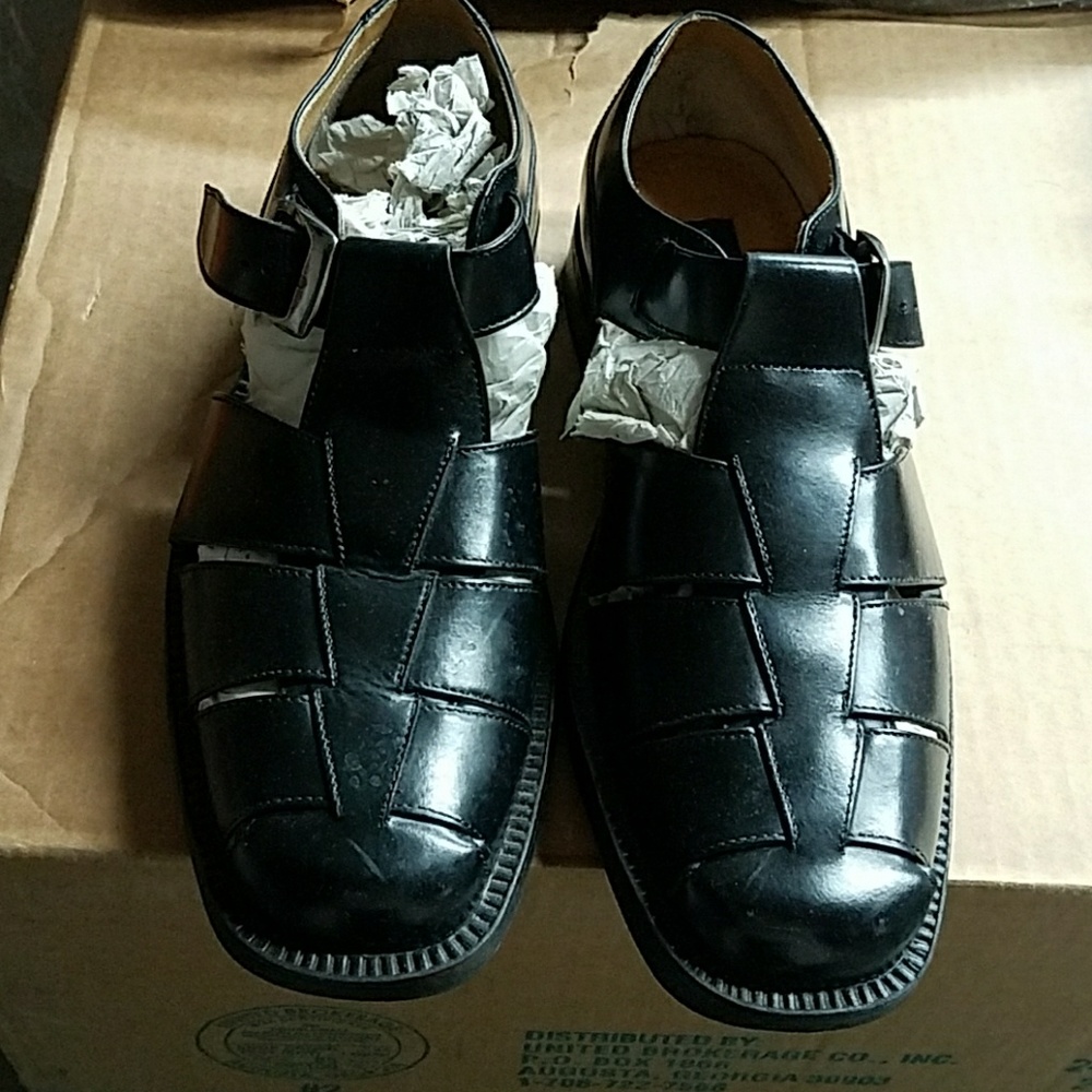 New men's shoes